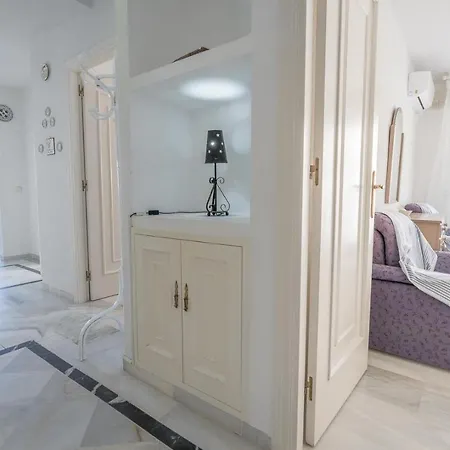 Real View Front *