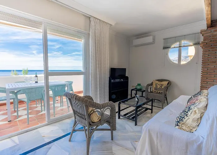 Real View Front Apartment *